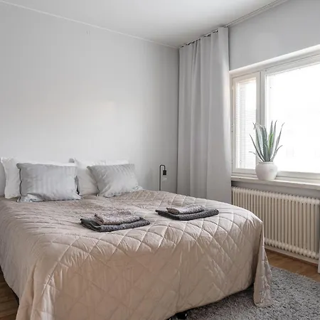 Bright & Cozy 1br Near Downtown Lejlighed