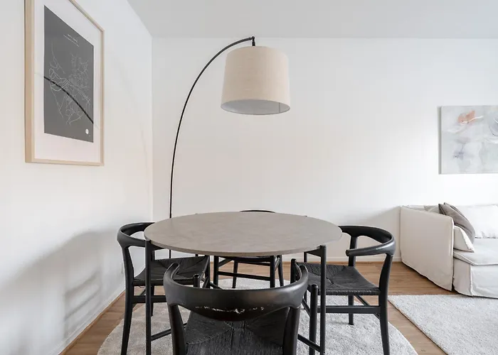 Bright & Cozy 1br Near Downtown *