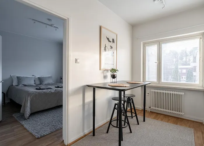 Bright & Cozy 1br Near Downtown *